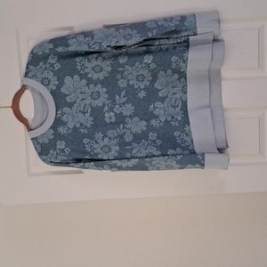 Time and Tru Flowered Sweat Shirt